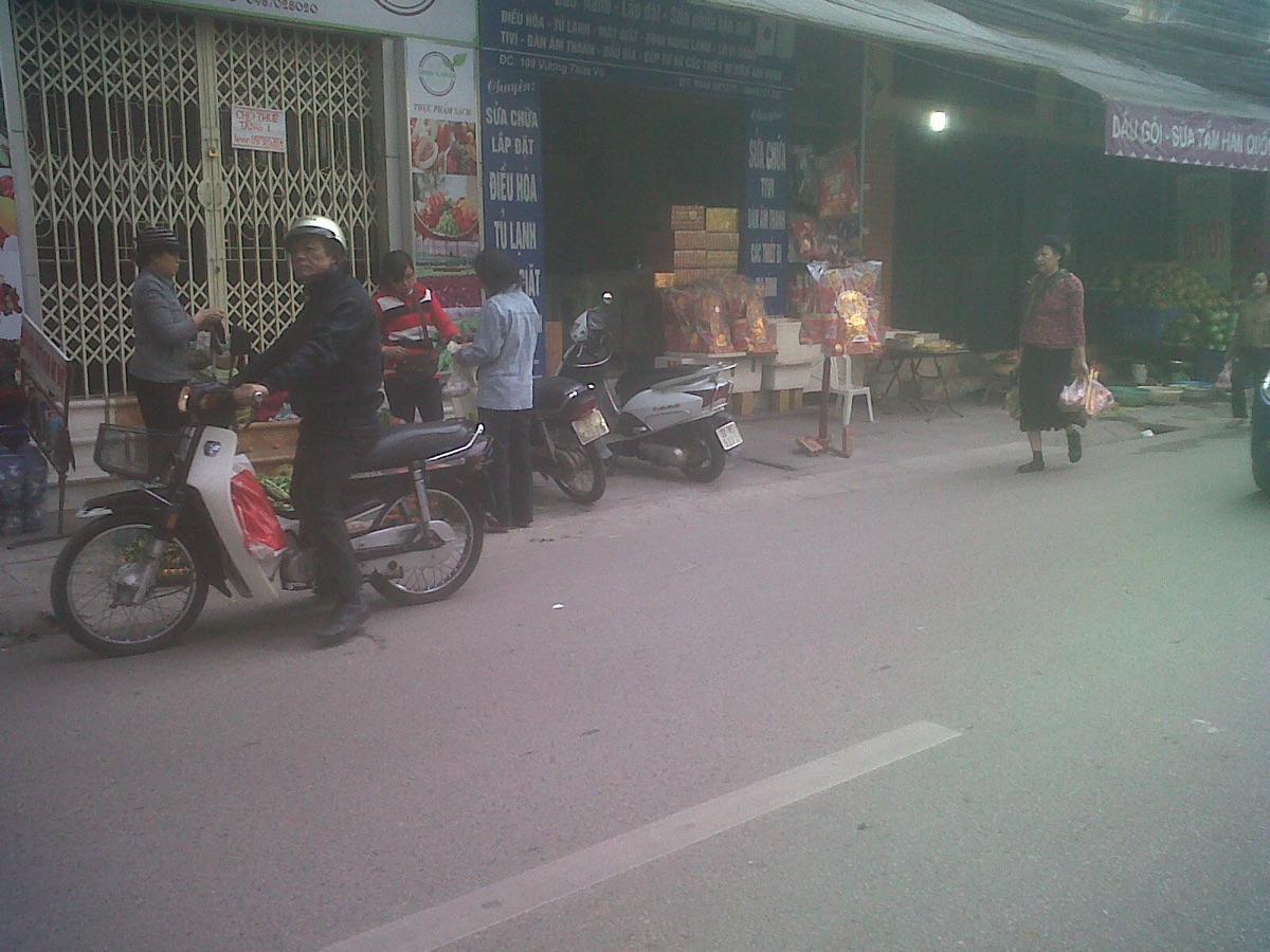 Local market in Hanoi