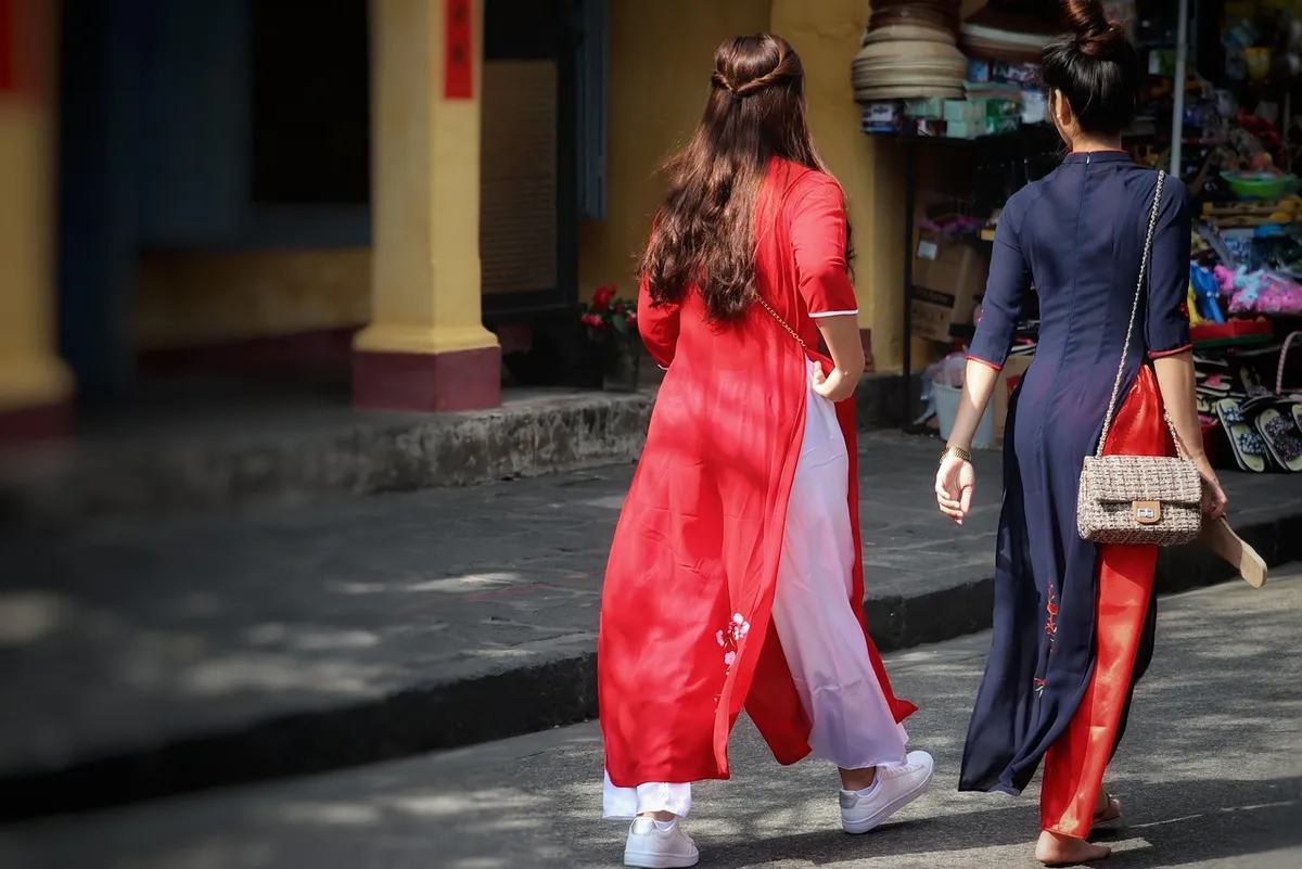 women, road, traditional, fashion, vietnam