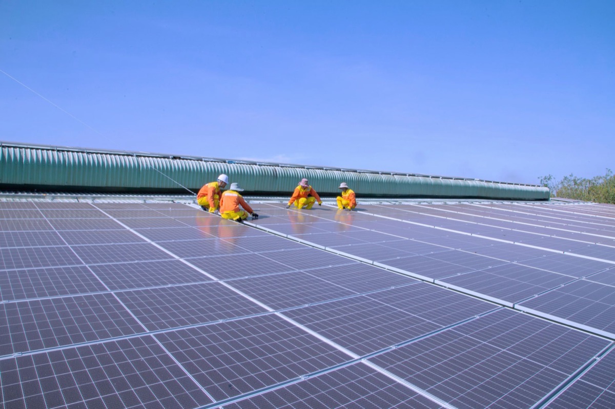 solar panel installation vietnam