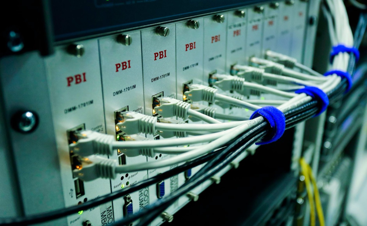 Stanza con server blockchain in un data center di Hanoi