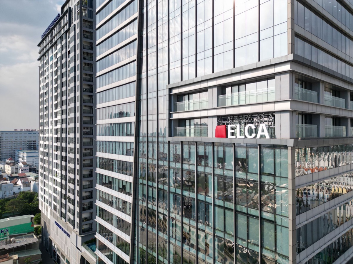 越南金融科技公司辦公室展示數位資產交易許可制度