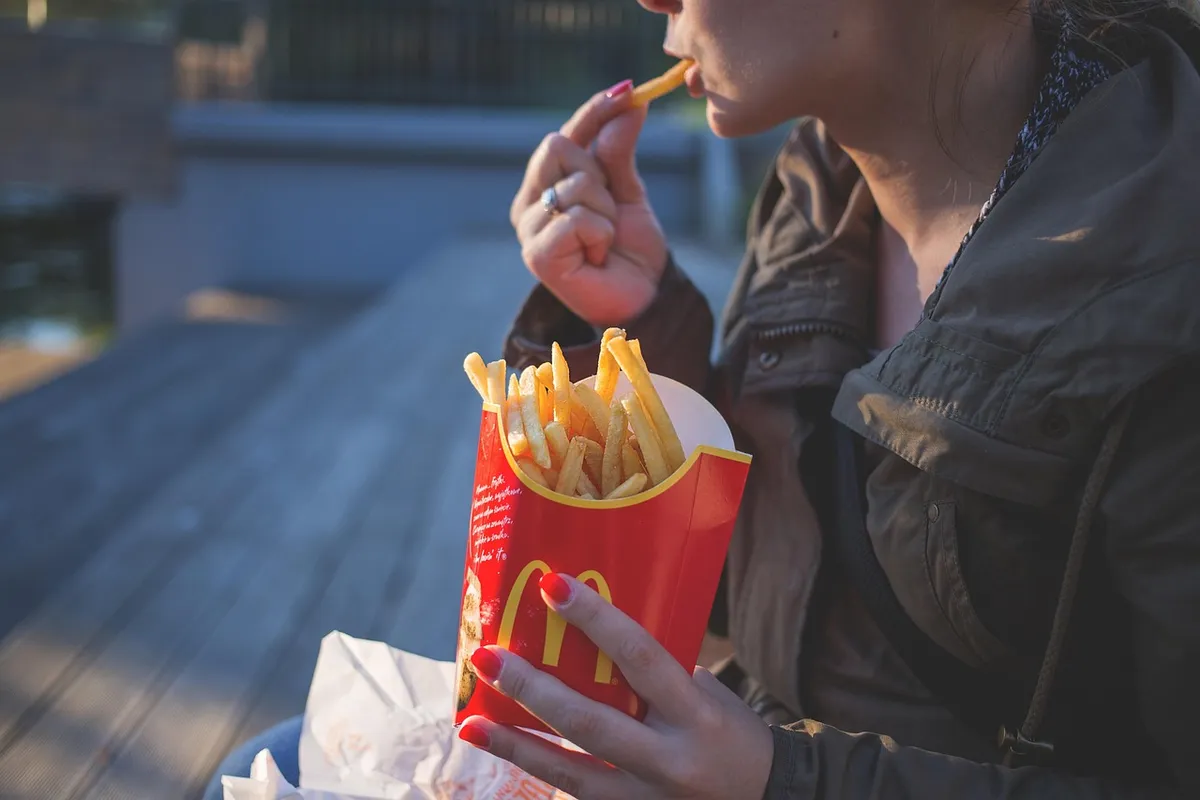 french fries, fast food, mcdonald's, eating, female, fingers, food, girl, hands, woman, eat, french fries, fast food, fast food, fast food, fast food, mcdonald'